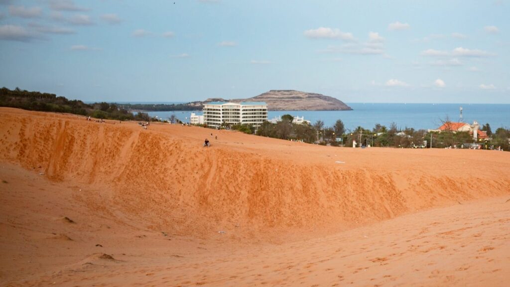 Red sands at Mui Ne.