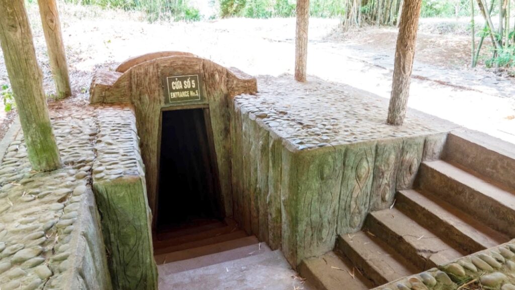 Steps to a Cu Chi Tunnel