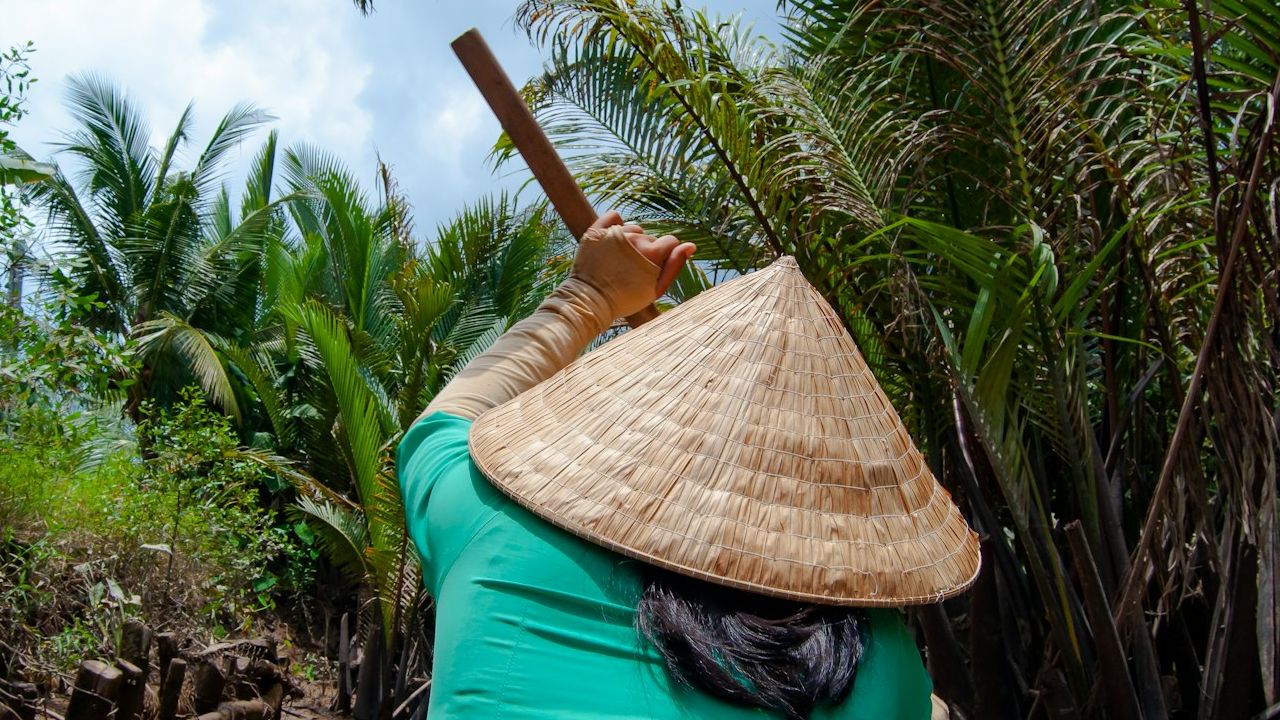 Sampoan rower in Ben Tre