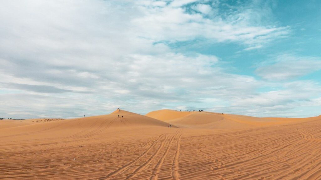 Red sand dunes in Mui Ne