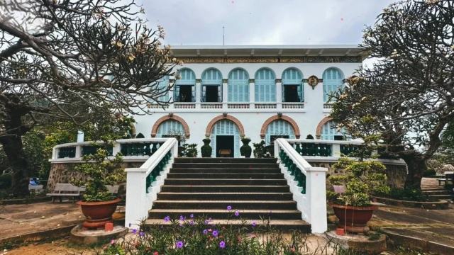 White Palace from the front