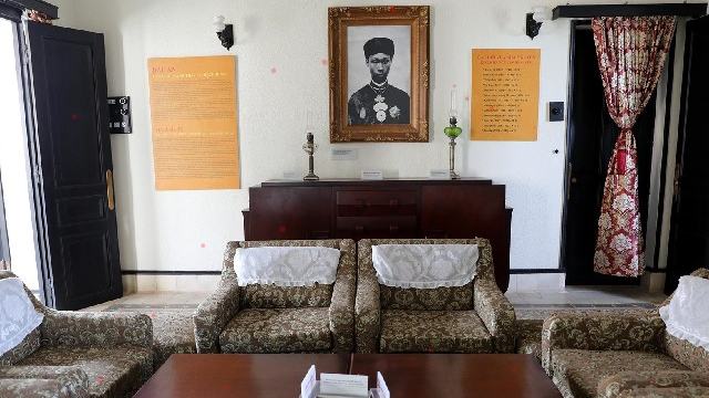 Interior room at the White Palace